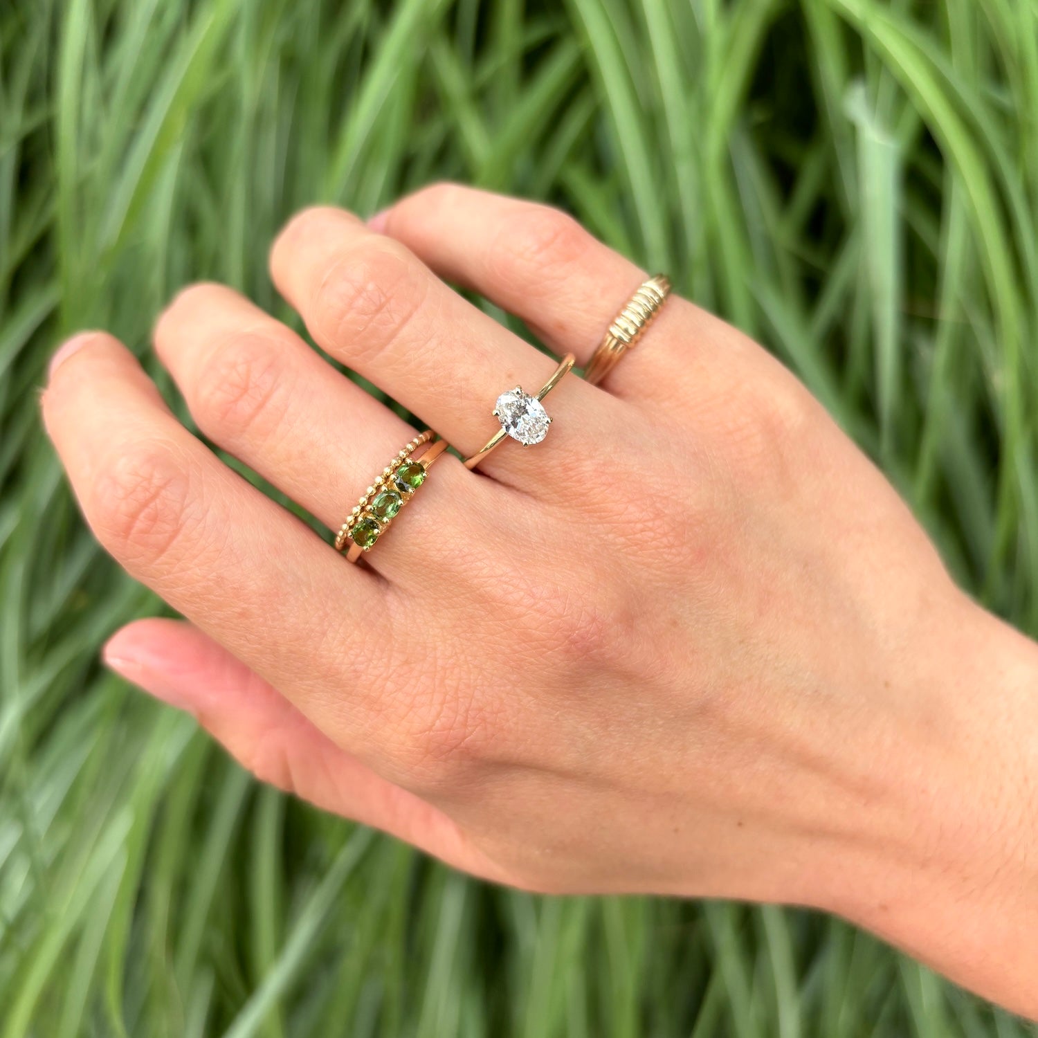 Peggy Oval Diamond 0.7 ct ring | 9K